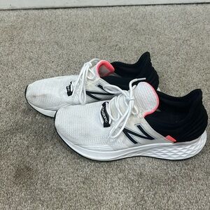 New balance roav